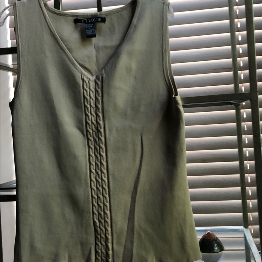 Sleeveless Scott Taylor sweater blouse